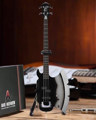 AXE HEAVEN 1 KISS Axe Guitar 2M K01 5006 : Amazon Product Link | CFF Radio