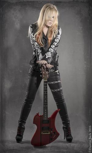 Lita Ford : Band Member Image | CFF Radio