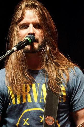 Dave Tipple : Band Member Image | CFF Radio