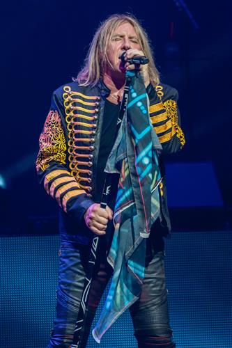 Joe Elliott : Band Member Image | CFF Radio
