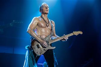 Phil Collen : Band Member Image | CFF Radio