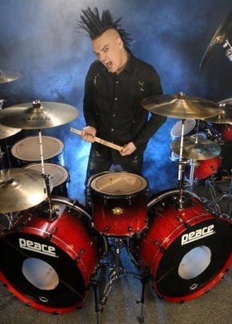 Joey Scott : Band Member Image | CFF Radio