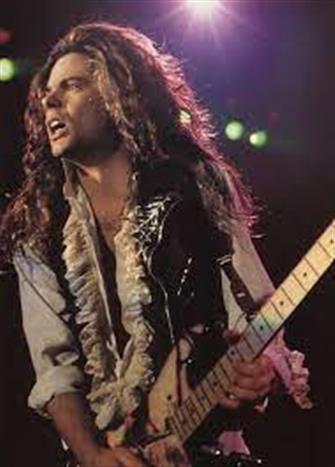 Tommy Skeoch : Band Member Image | CFF Radio