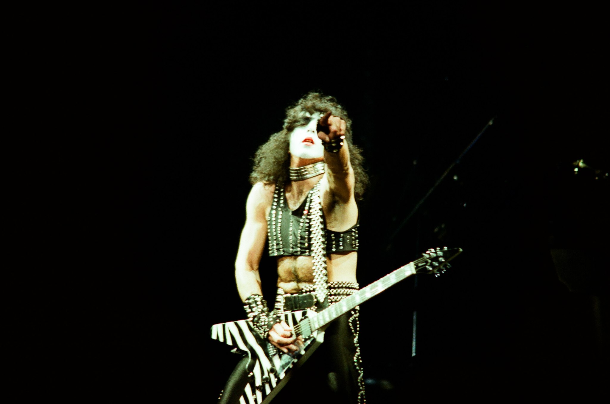 Paul Stanley with the leopard print flying V guitar live at the Cobo Hall 1983 : Concert Image | CFF Radio