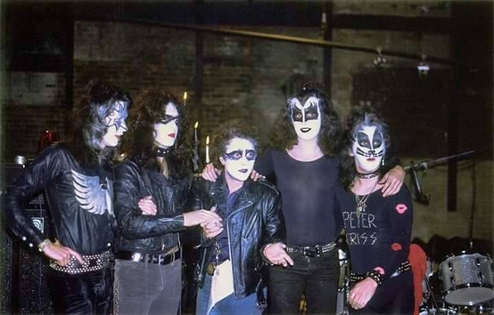 KISS with Neil Bogart at the Fillmore East, New York 3 : Photo Session | CFF Radio